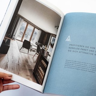 Illustration der Referenzen von Martina Leimegger: Designed bei Brandnamic*