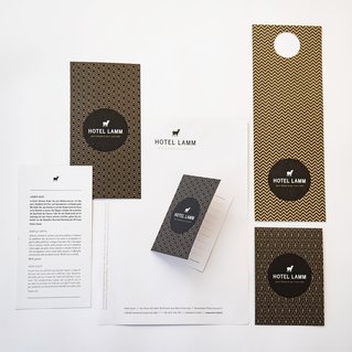 Illustration der Referenzen von Martina Leimegger: Designed bei Brandnamic*