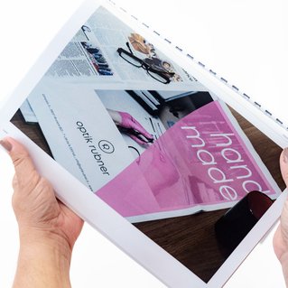 Illustration der Referenzen von Martina Leimegger: Designed bei Brandnamic*